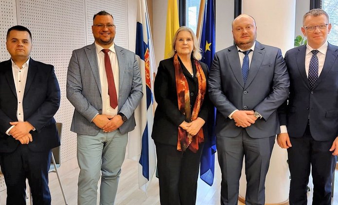 Resilience and Business Continuity during Crisis Situation